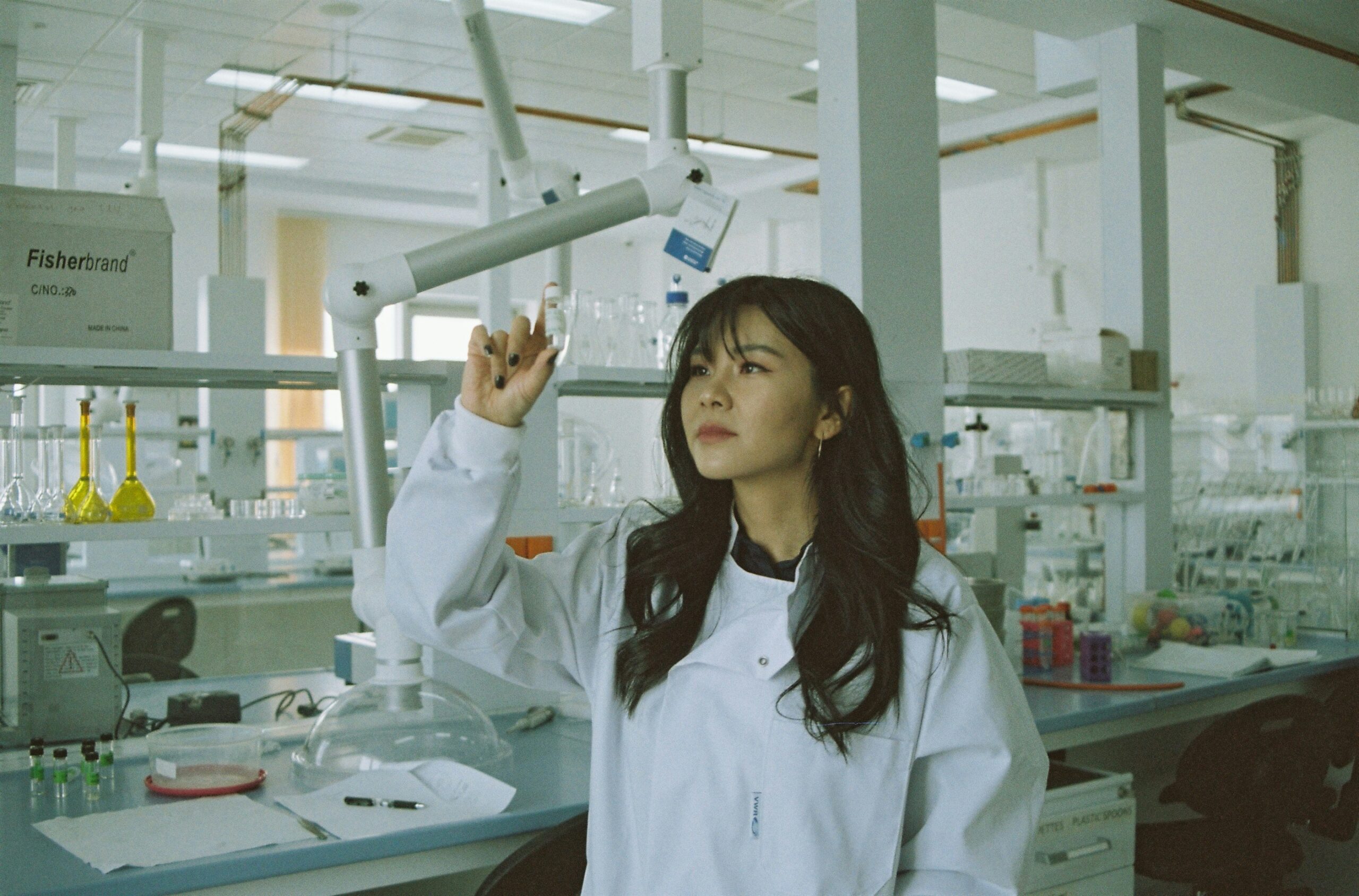 1971–2004: Pioneers in life sciences recruitment -